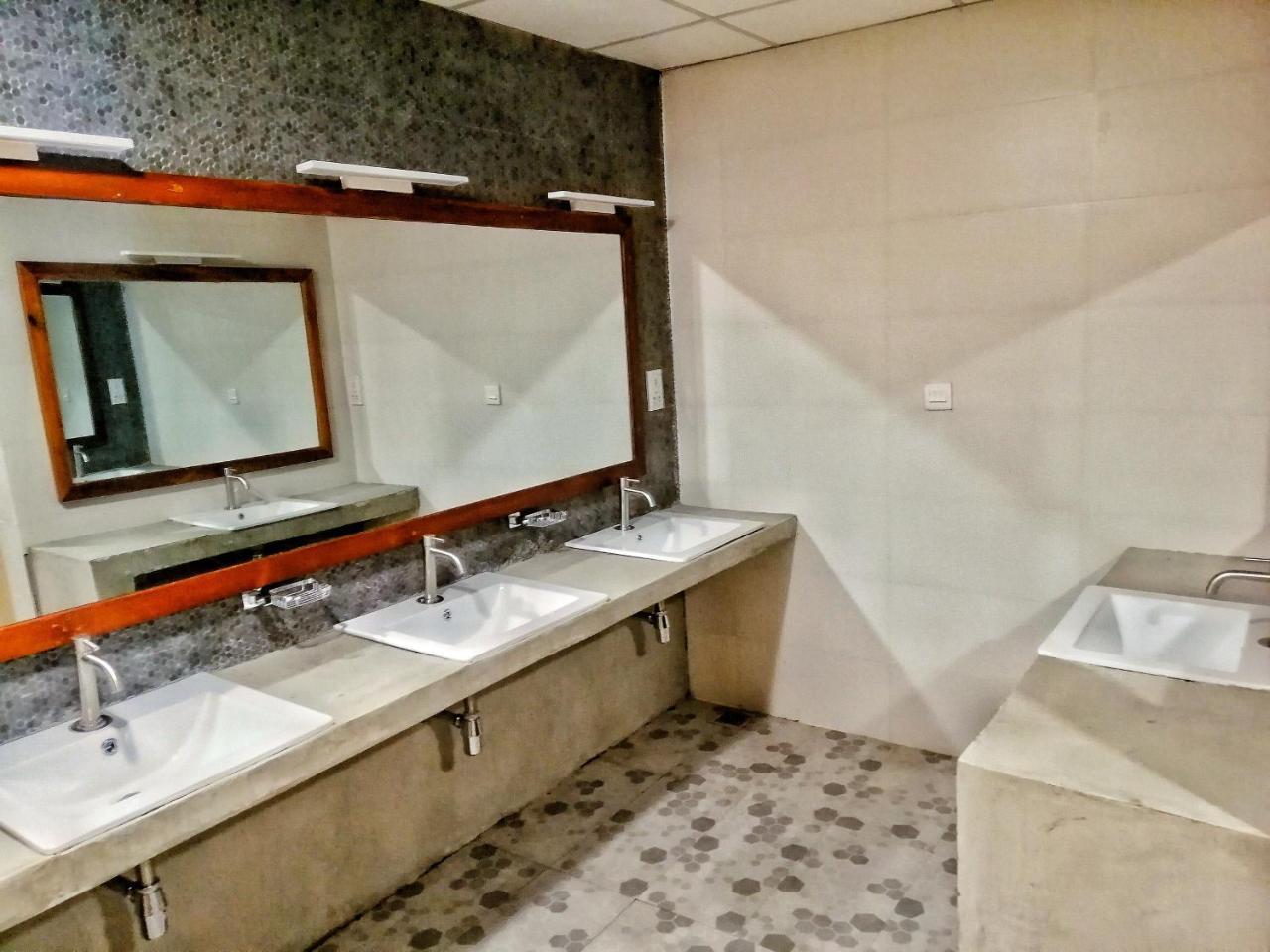 Hiriketiya Beach Hostels Dickwella Zewnętrze zdjęcie