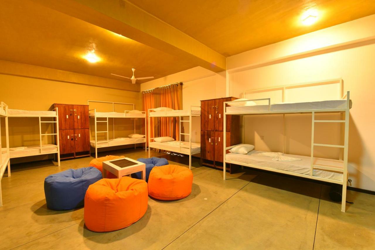 Hiriketiya Beach Hostels Dickwella Zewnętrze zdjęcie