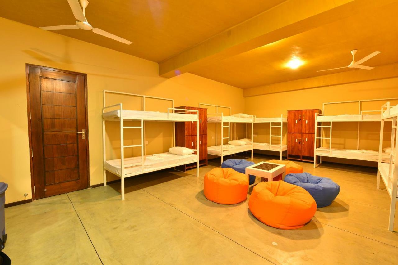 Hiriketiya Beach Hostels Dickwella Zewnętrze zdjęcie