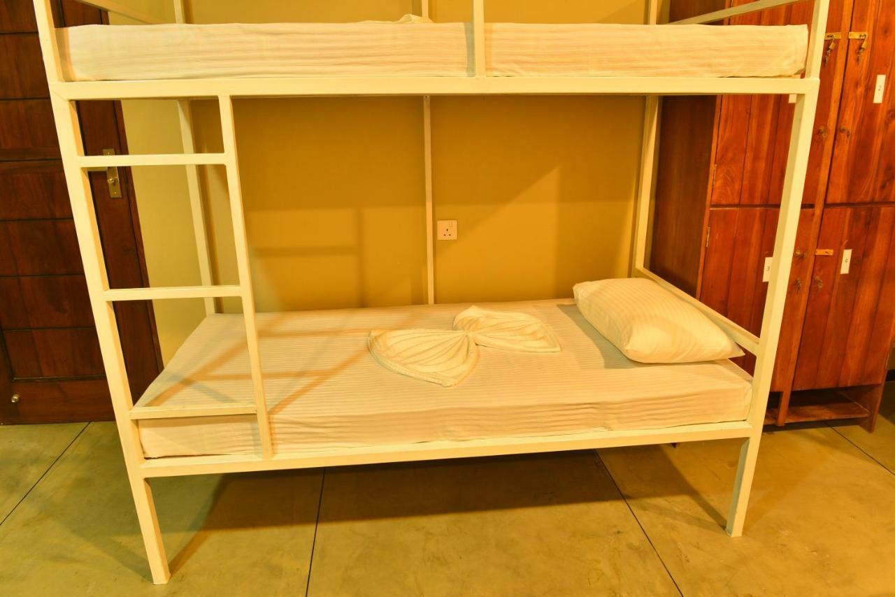 Hiriketiya Beach Hostels Dickwella Zewnętrze zdjęcie
